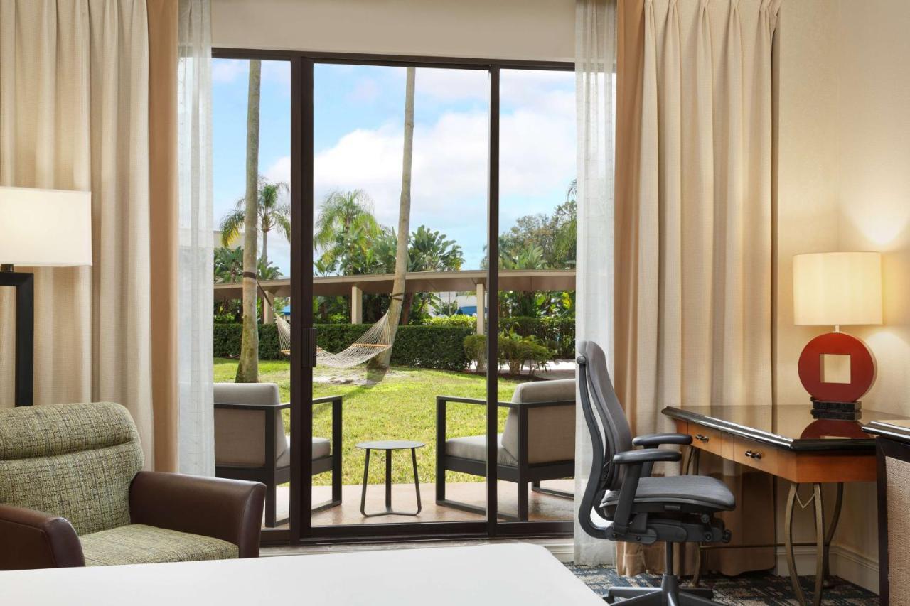 Hilton Orlando Lake Buena Vista - Disney Springs™ Area Екстер'єр фото